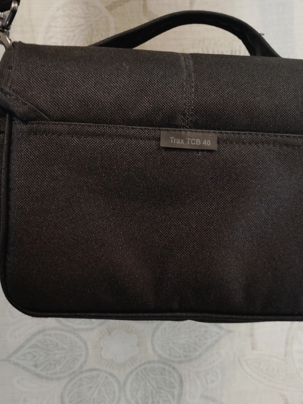 Tamrac Black Messenger/Crossbody /Camera Bag with Shoulder Strap